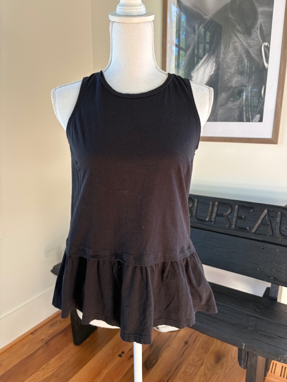 Women Ruffle Bottom Tank Top